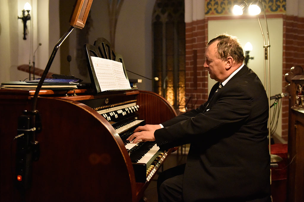 W katedrze odbył się finałowy koncert Wieczorów Organowych