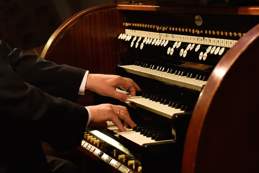 W katedrze odbył się finałowy koncert Wieczorów Organowych