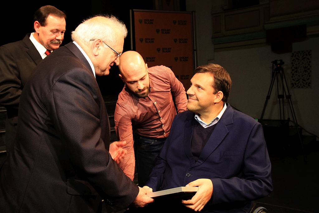 W Legnicy marszałek nagrodził najlepsze NGOsy z Dolnego Śląska