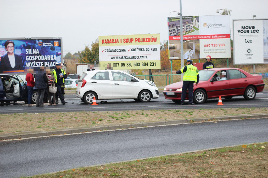Groźny wypadek na skrzyżowaniu Sikorskiego z Wrocławską