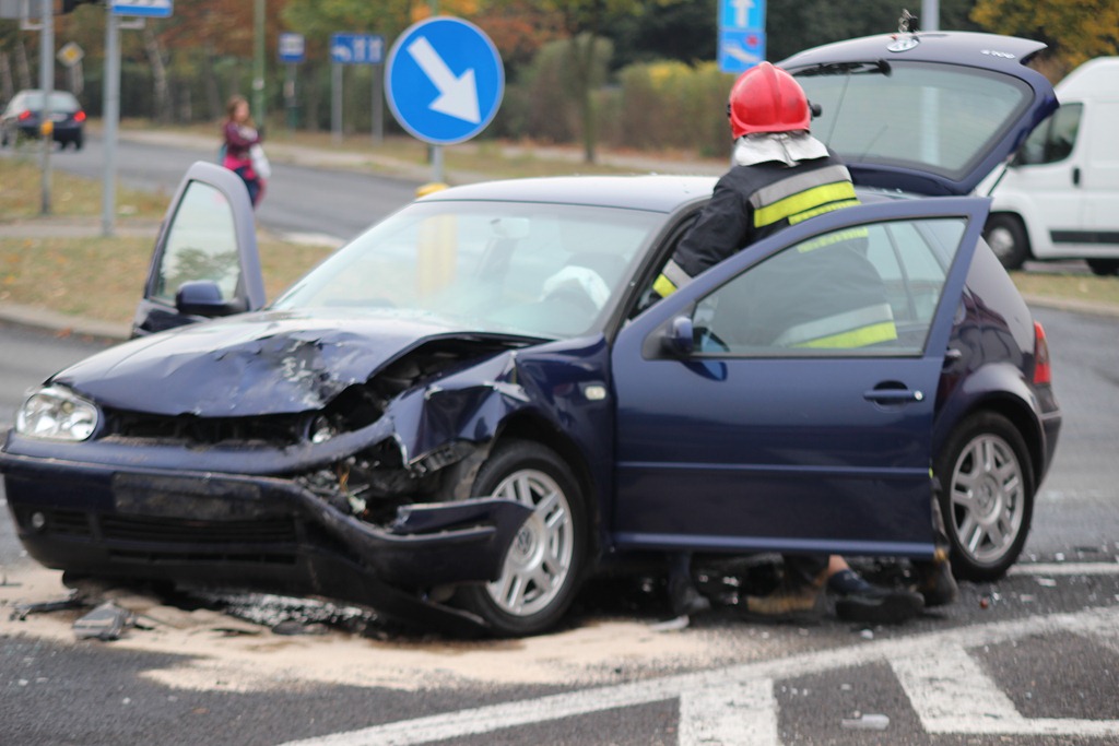 Groźny wypadek na skrzyżowaniu Sikorskiego z Wrocławską