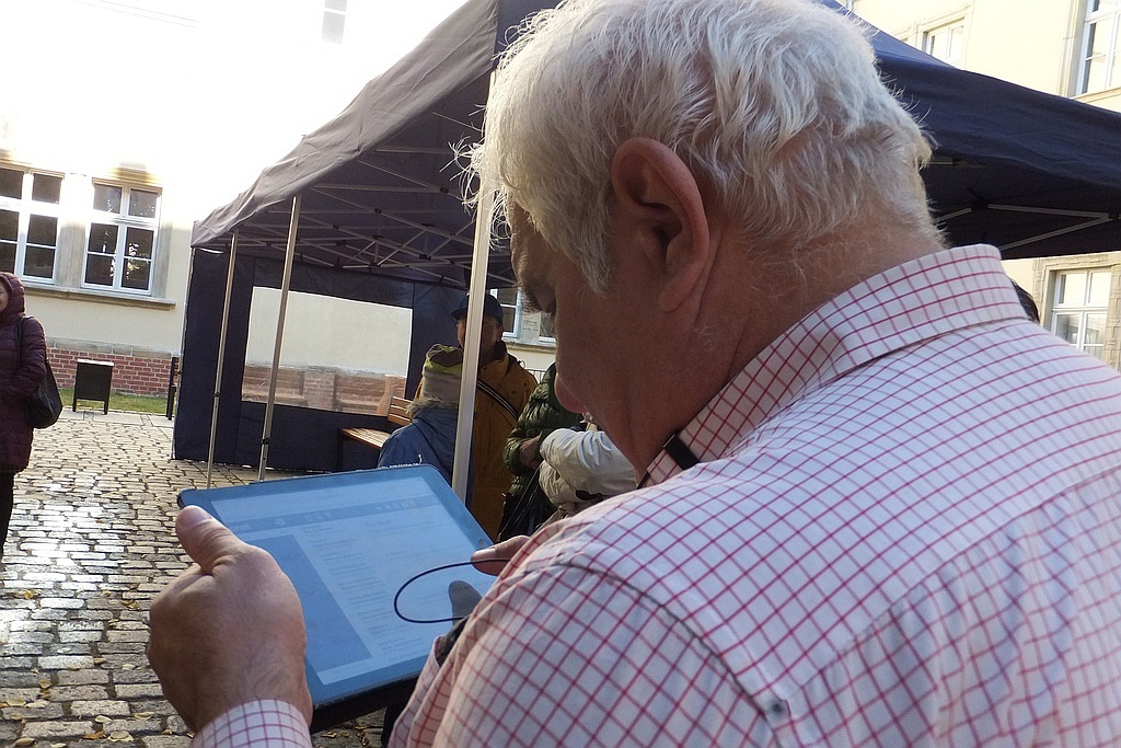 Na Zamku Piastowskim szukali „skarbów” za pomocą GPS - u