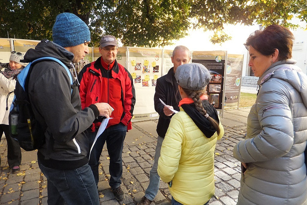 Na Zamku Piastowskim szukali „skarbów” za pomocą GPS - u
