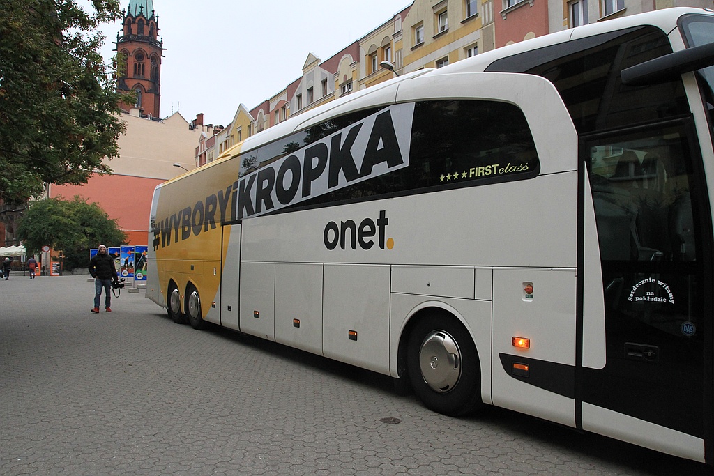 Onetobus w Legnicy. Mieszkańcy wyrazili opinie o politykach
