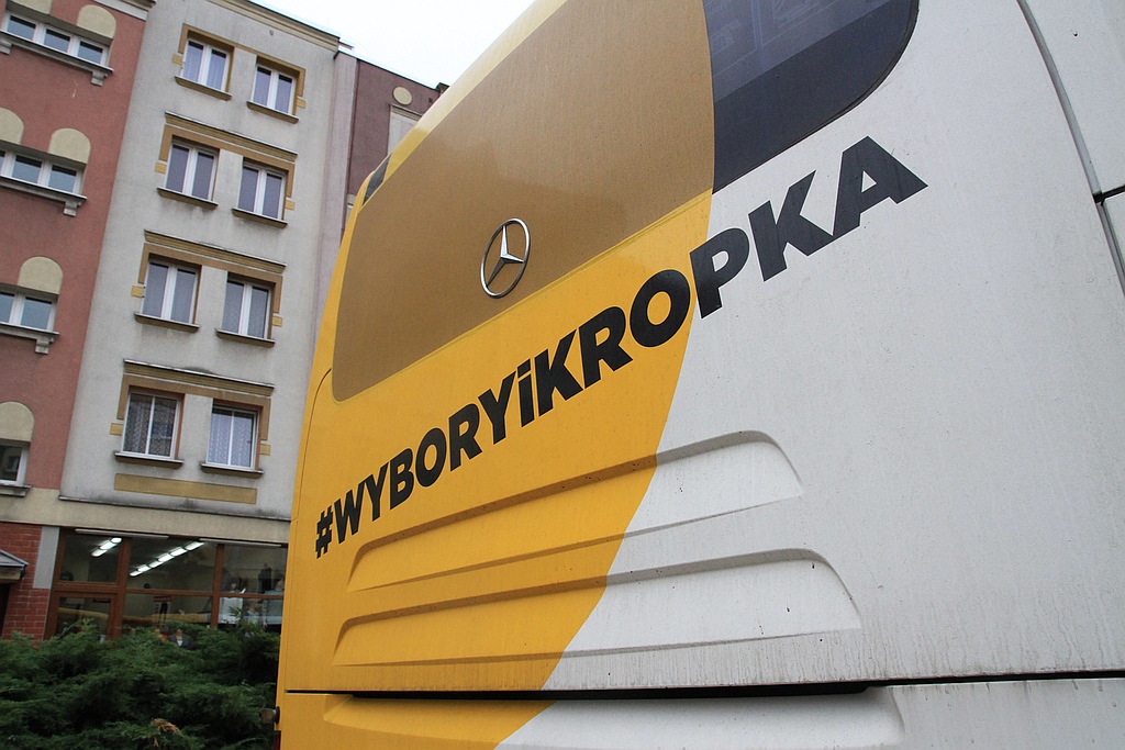 Onetobus w Legnicy. Mieszkańcy wyrazili opinie o politykach
