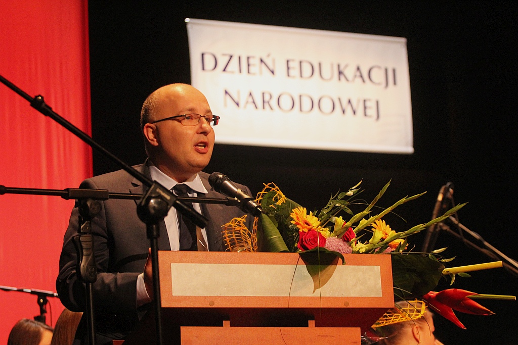 Nauczyciele odebrali odznaczenia, politycy się lansowali