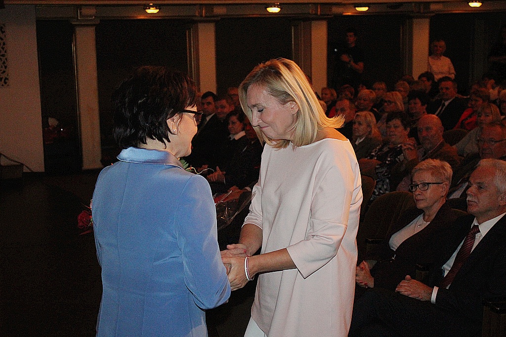 Nauczyciele odebrali odznaczenia, politycy się lansowali
