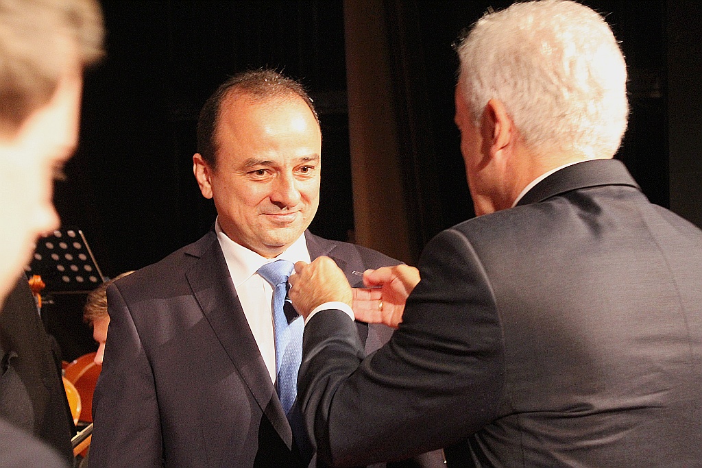 Nauczyciele odebrali odznaczenia, politycy się lansowali