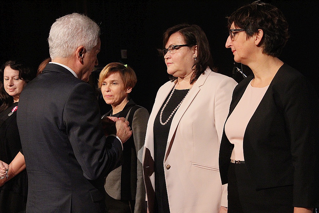 Nauczyciele odebrali odznaczenia, politycy się lansowali