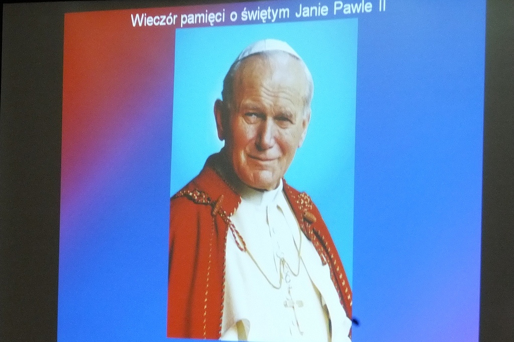 Legnickie TPD zorganizowało wieczór pamięci o Janie Pawle II