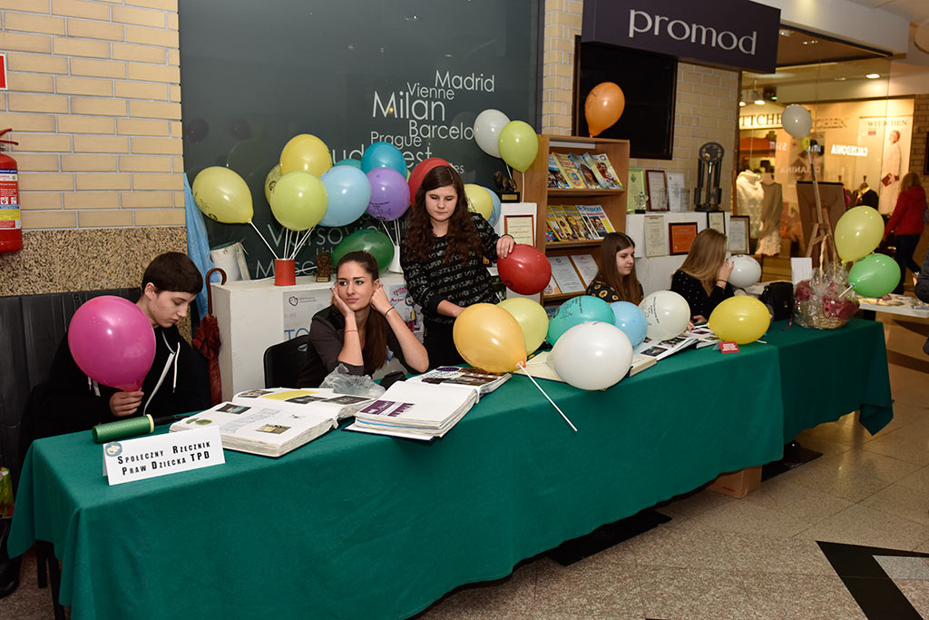 Legnickie organizacje pozarządowe świętowały w Galerii Piastów
