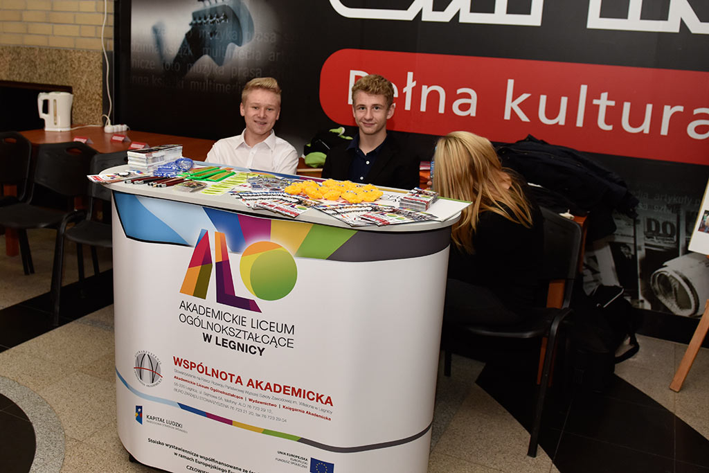 Legnickie organizacje pozarządowe świętowały w Galerii Piastów