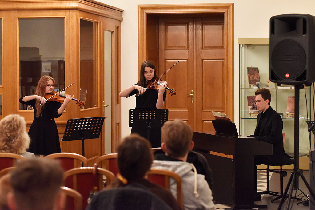 Muzyczny wtorek z „Concerto d’amore”  i umuzykalnioną młodzieżą
