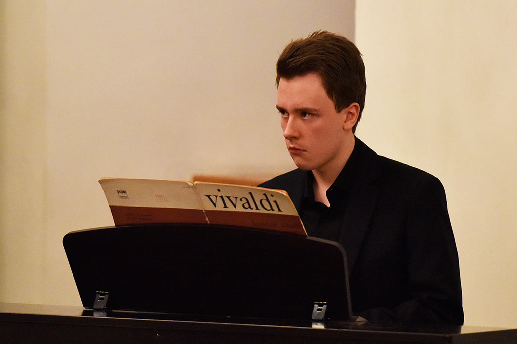 Muzyczny wtorek z „Concerto d’amore”  i umuzykalnioną młodzieżą