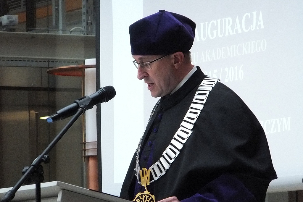 Gaudeamus igitur zabrzmiał dla studentów legnickiej politechniki
