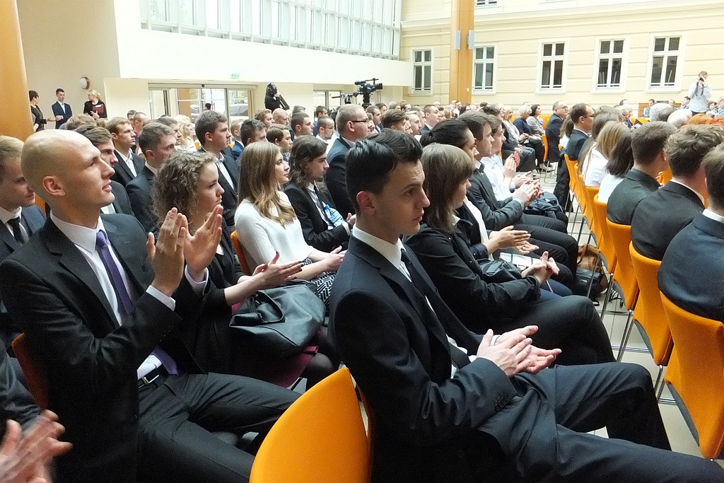 Gaudeamus igitur zabrzmiał dla studentów legnickiej politechniki