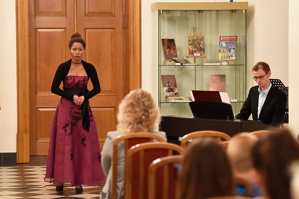 Muzyczny wtorek z „Concerto d’amore”  i umuzykalnioną młodzieżą