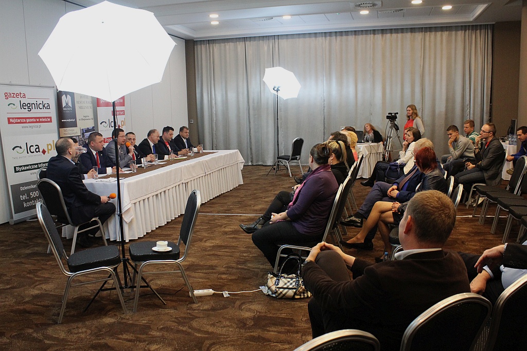 Z Legnicy do Sejmu. Debata legnickich kandydatów do Sejmu