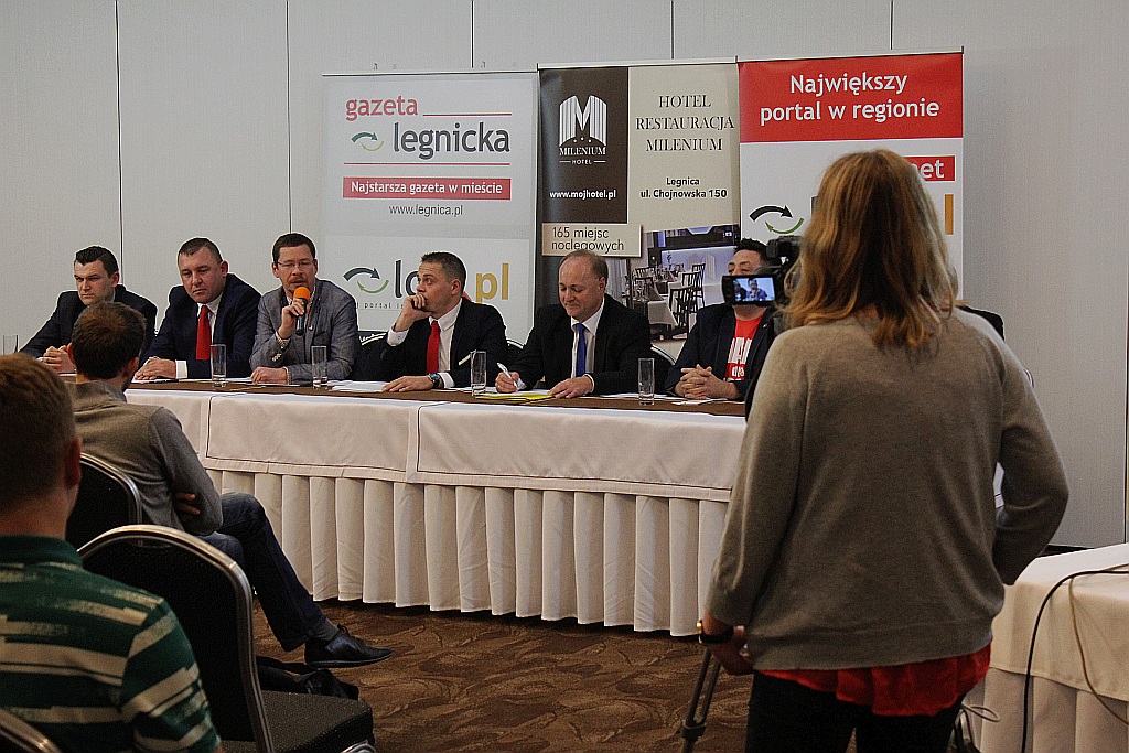 Z Legnicy do Sejmu. Debata legnickich kandydatów do Sejmu