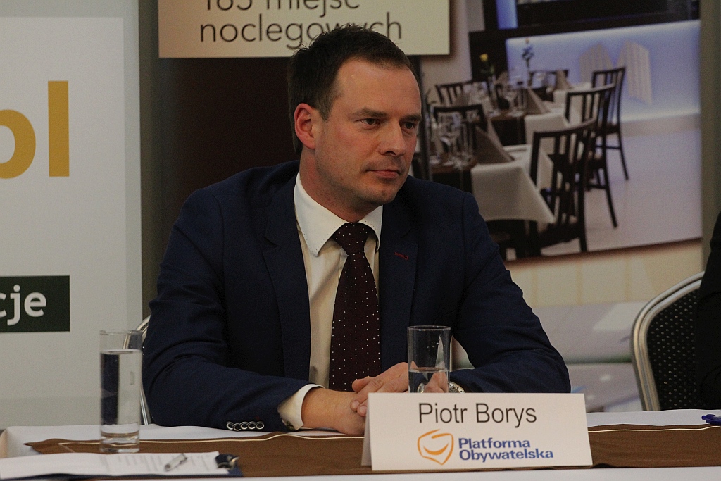 Debata kandydatów do Senatu: Borysa, Czudowskiej i Pasisa