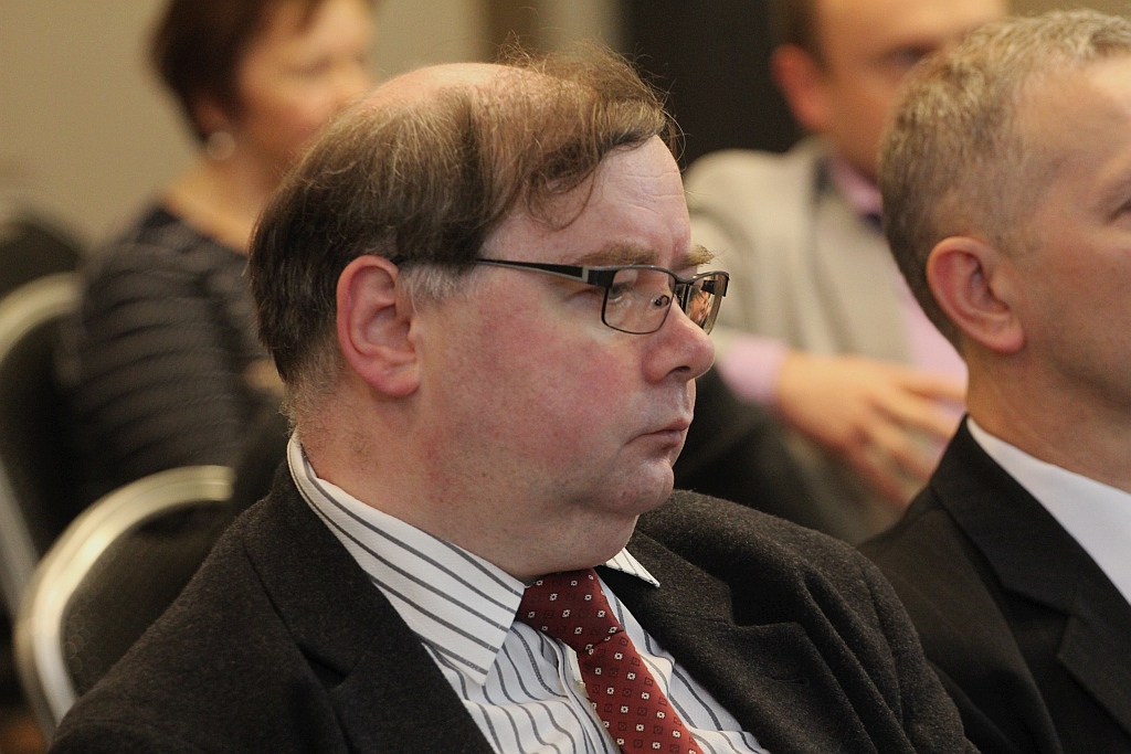 Debata kandydatów do Senatu: Borysa, Czudowskiej i Pasisa