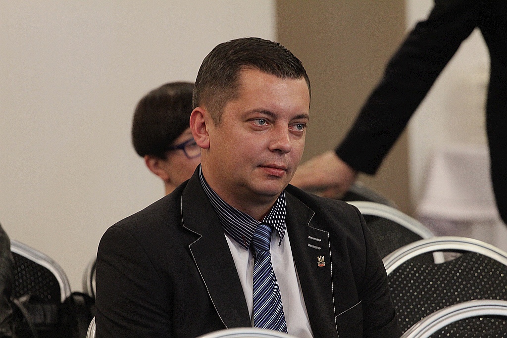 Debata kandydatów do Senatu: Borysa, Czudowskiej i Pasisa