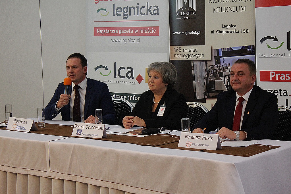 Debata kandydatów do Senatu: Borysa, Czudowskiej i Pasisa