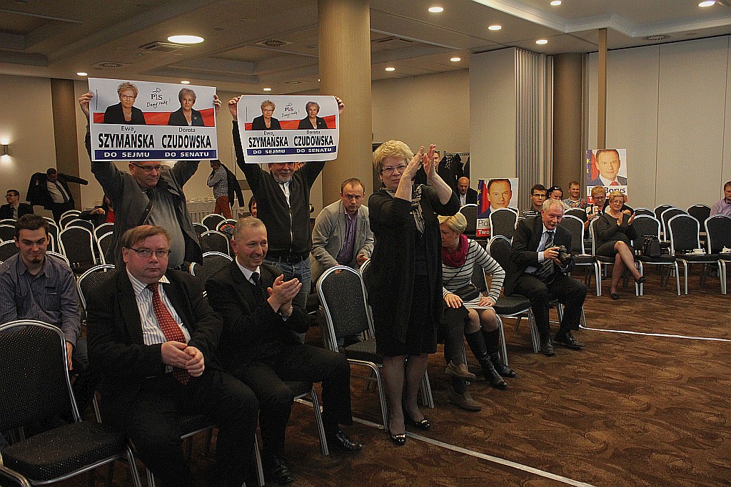 Debata kandydatów do Senatu: Borysa, Czudowskiej i Pasisa