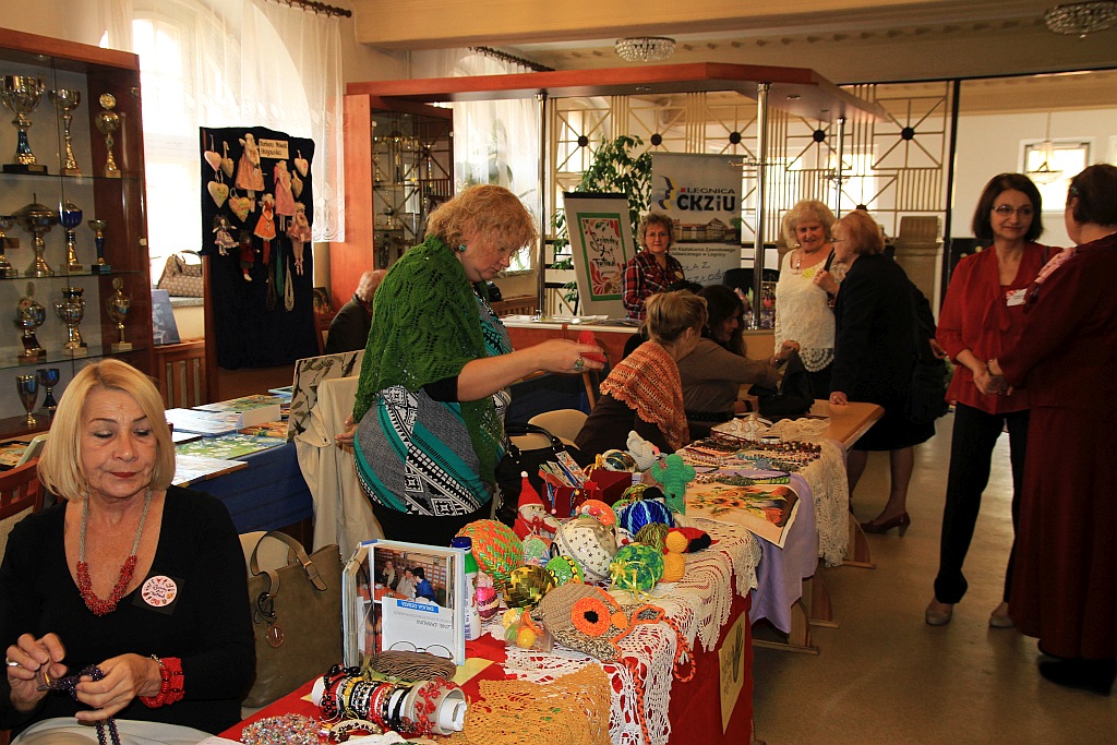 Seniorzy zaprezentowali się w auli CKU podczas II Art Festiwalu