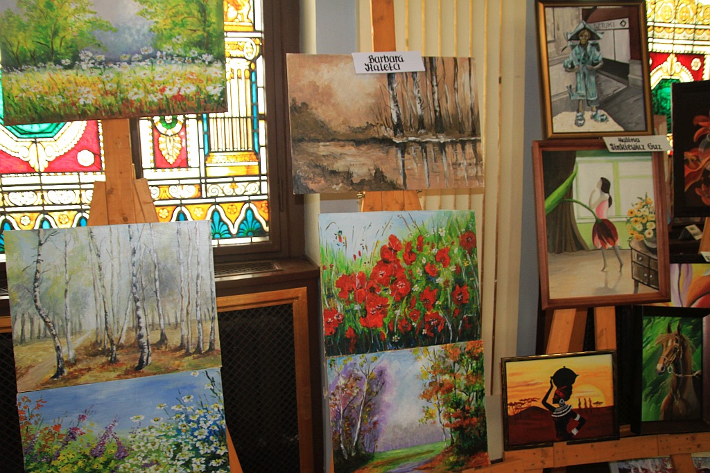 Seniorzy zaprezentowali się w auli CKU podczas II Art Festiwalu