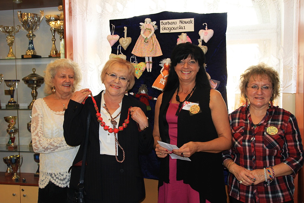 Seniorzy zaprezentowali się w auli CKU podczas II Art Festiwalu