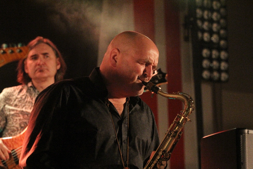 Walk Away na sobotnim Legnica Jazz Day w Sunny Club Music