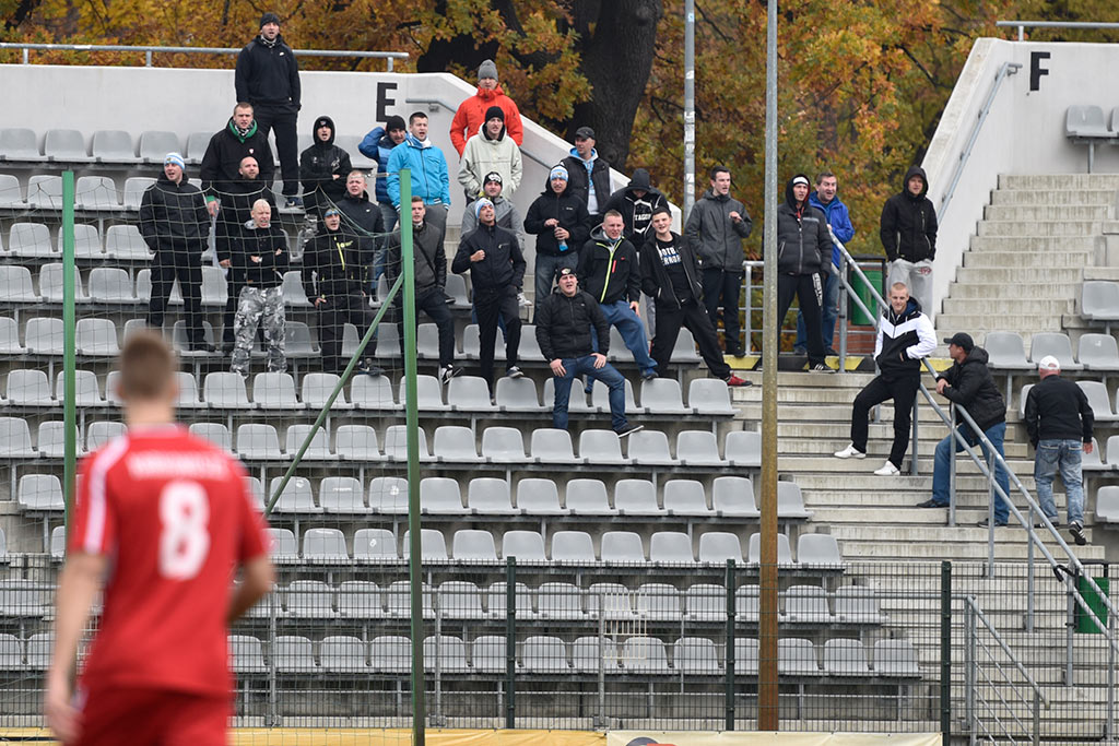 Rezerwy Miedzi Legnica pokonały Karkonosze Jelenia Góra
