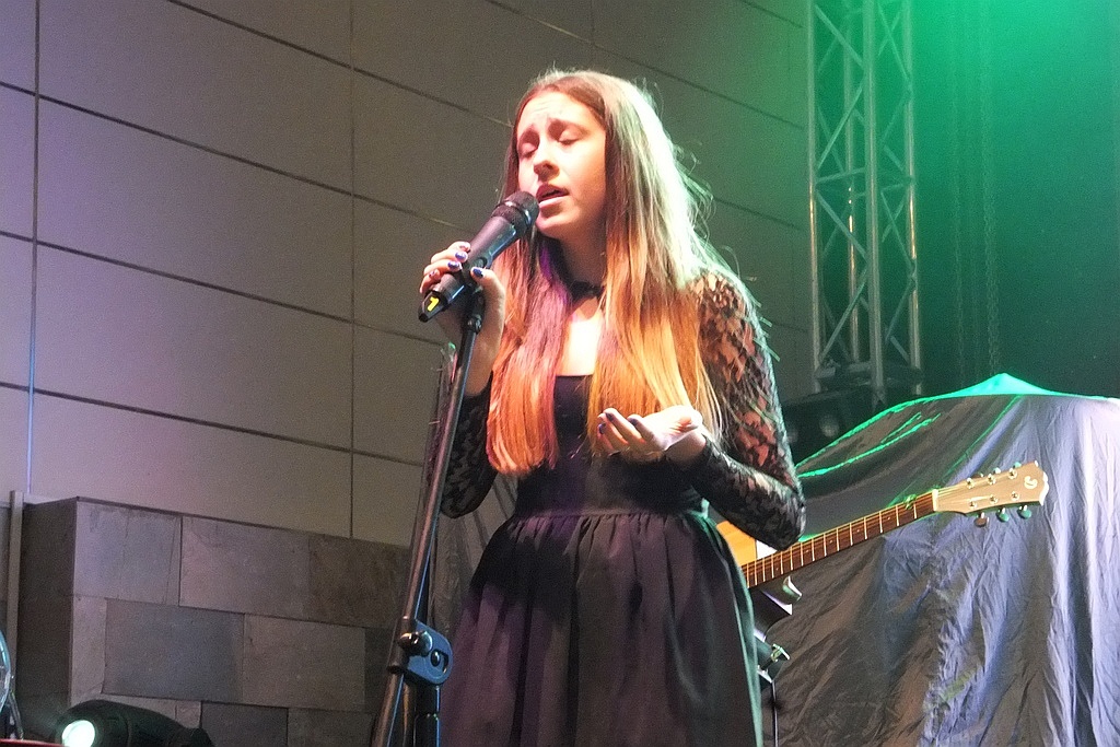 Legniccy muzycy na urodzinowej scenie Galerii Piastów