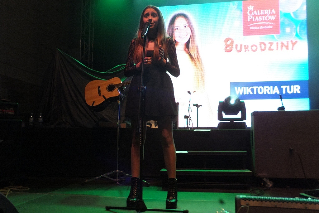 Legniccy muzycy na urodzinowej scenie Galerii Piastów