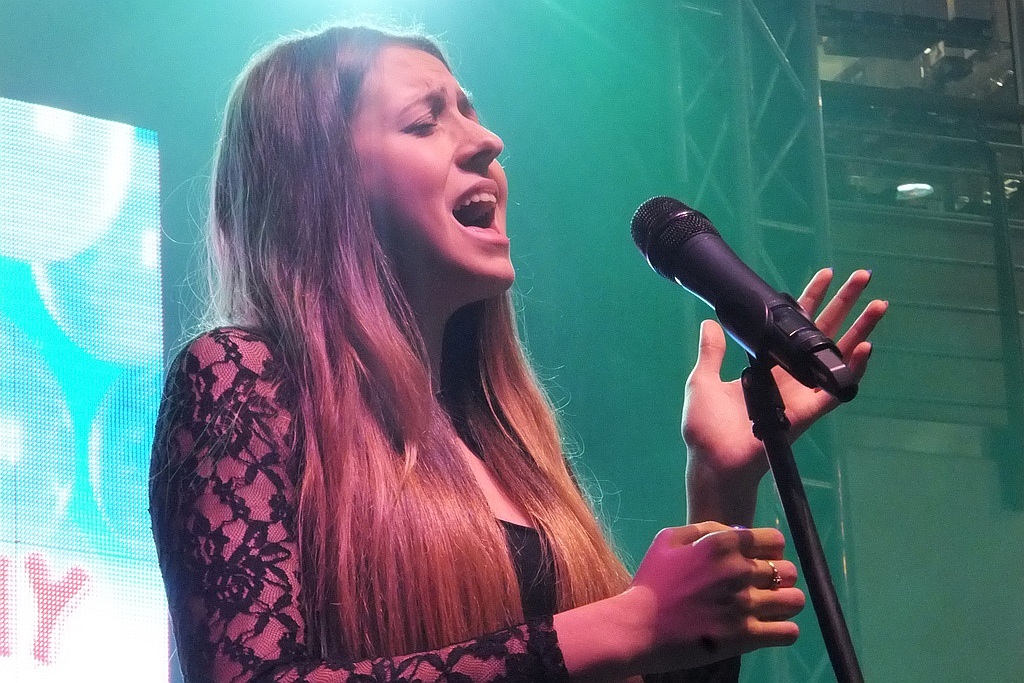 Legniccy muzycy na urodzinowej scenie Galerii Piastów