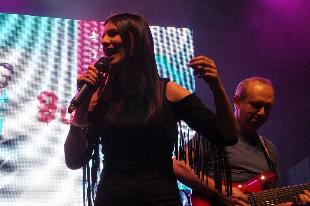 Legniccy muzycy na urodzinowej scenie Galerii Piastów