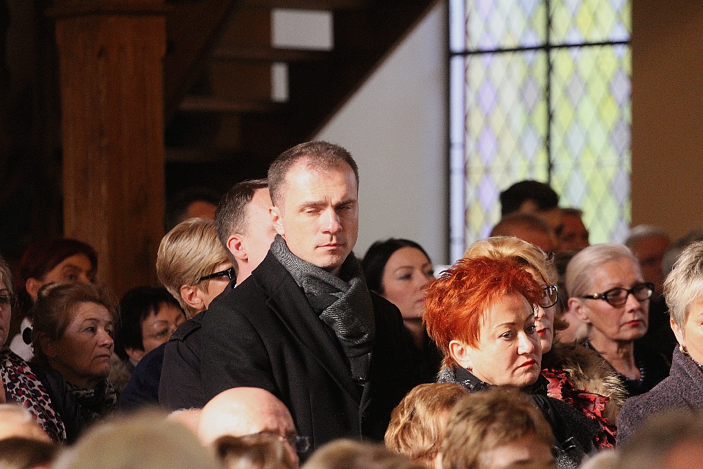 Tysiące osób pożegnały w Kunicach Janusza Mikulicza