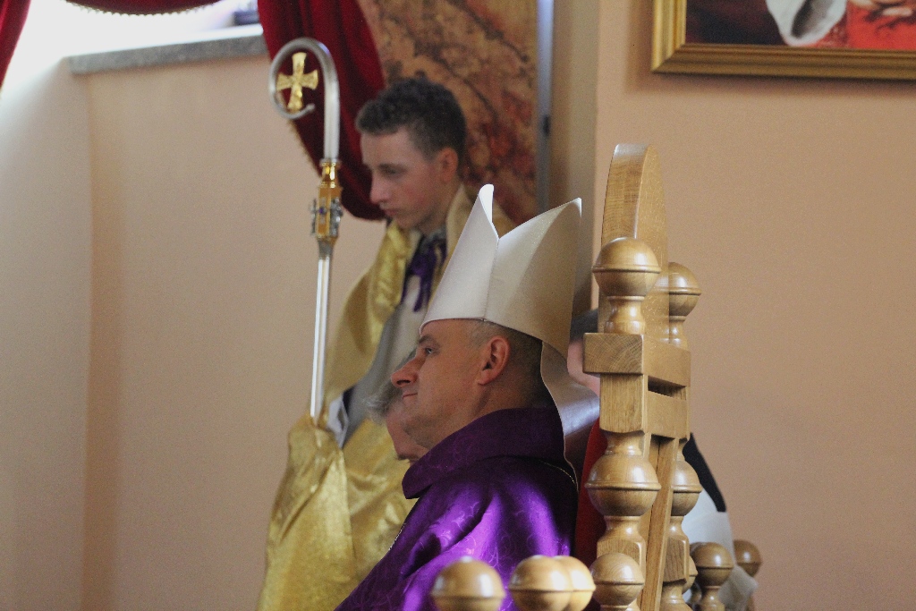 Tysiące osób pożegnały w Kunicach Janusza Mikulicza