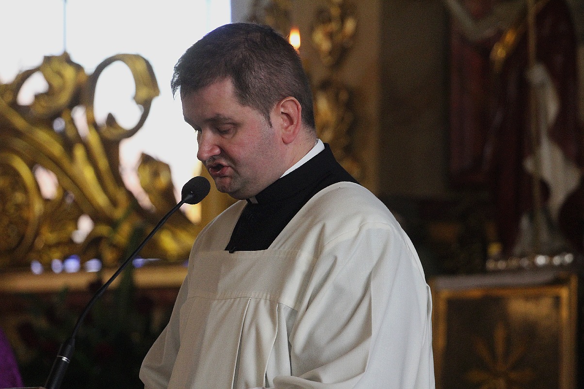 Tysiące osób pożegnały w Kunicach Janusza Mikulicza