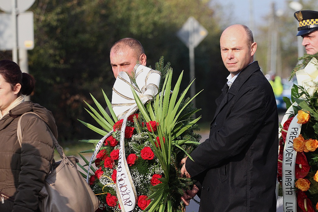 Tysiące osób pożegnały w Kunicach Janusza Mikulicza