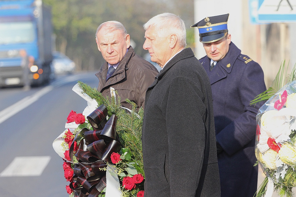 Tysiące osób pożegnały w Kunicach Janusza Mikulicza