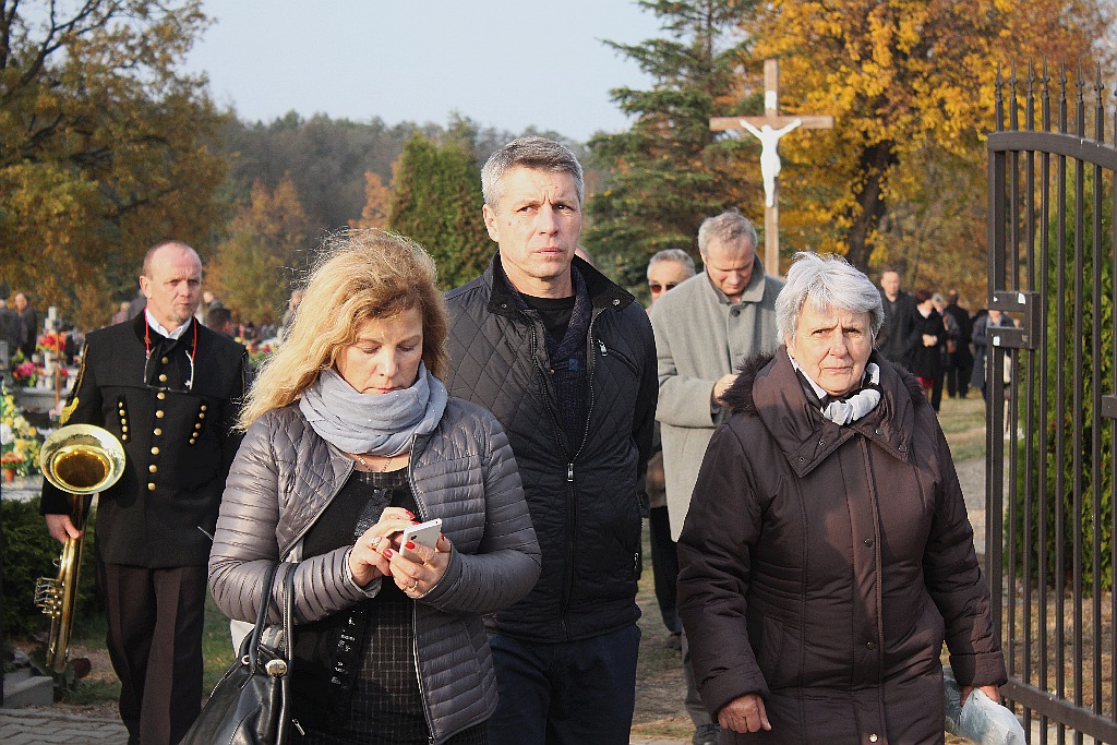 Tysiące osób pożegnały w Kunicach Janusza Mikulicza