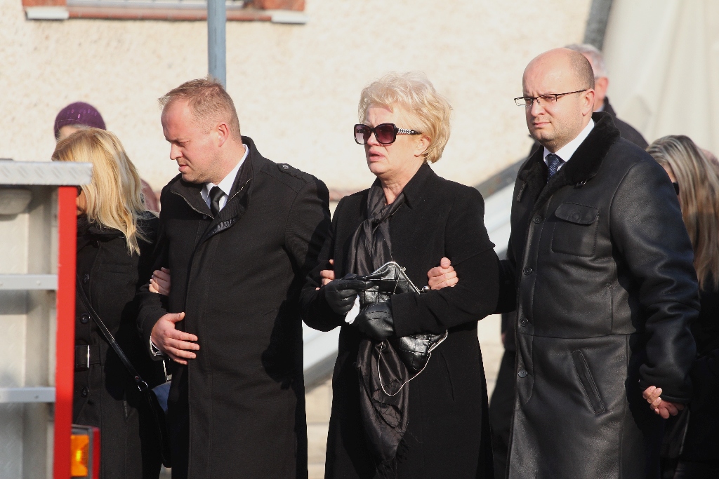 Tysiące osób pożegnały w Kunicach Janusza Mikulicza