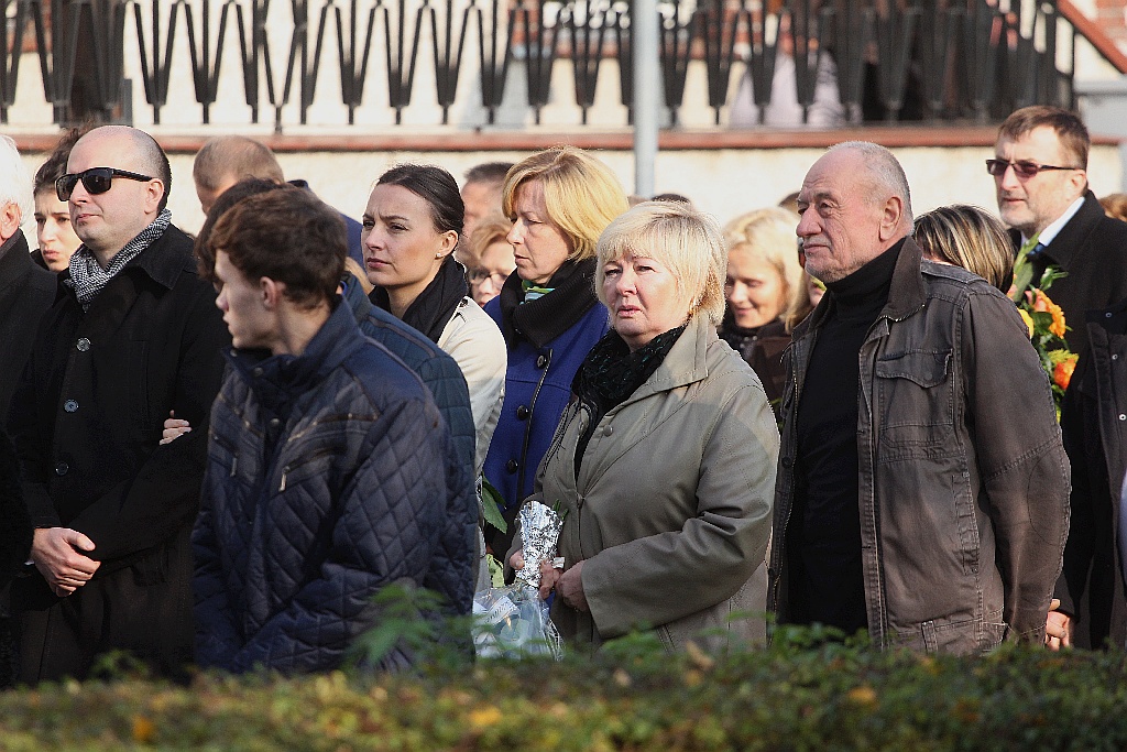 Tysiące osób pożegnały w Kunicach Janusza Mikulicza