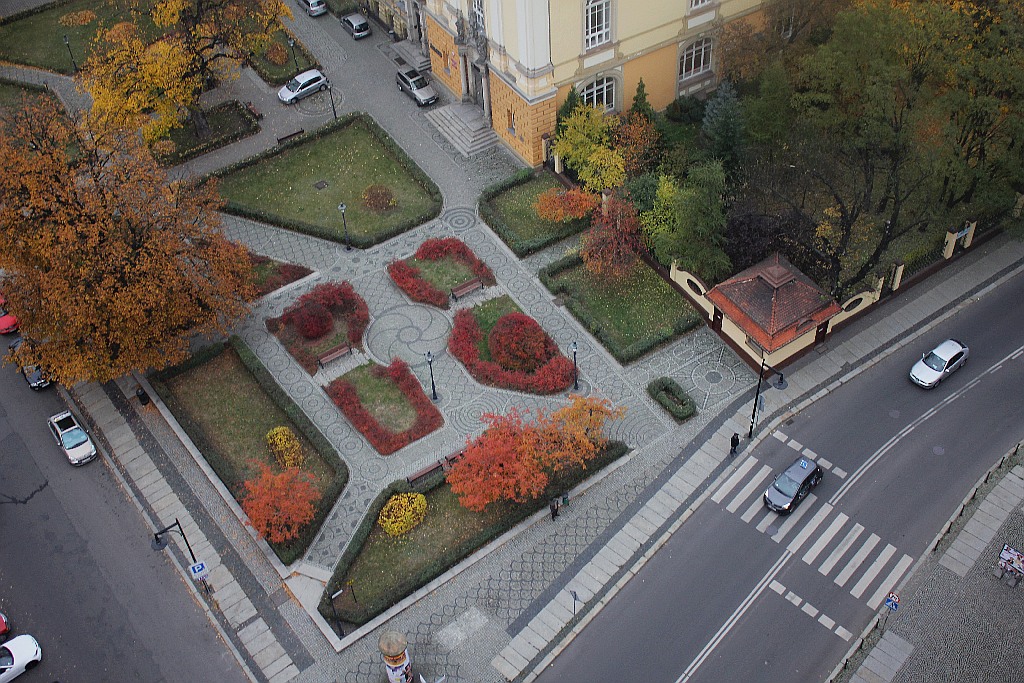 Jak wygląda jesienna Legnica z wieży Kościoła Mariackiego