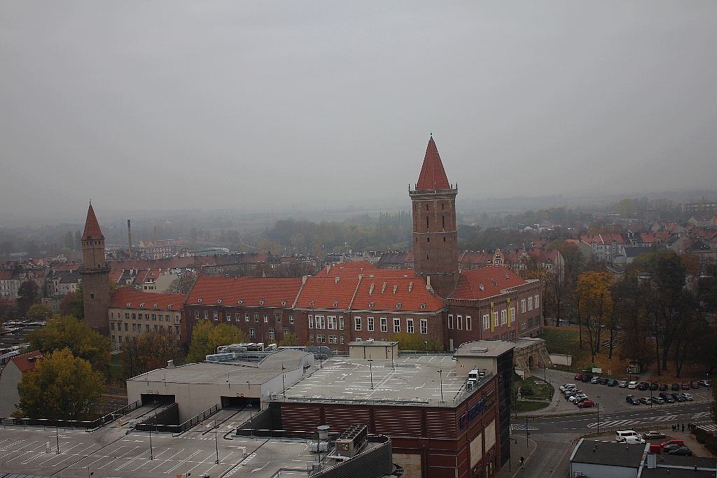 Jak wygląda jesienna Legnica z wieży Kościoła Mariackiego