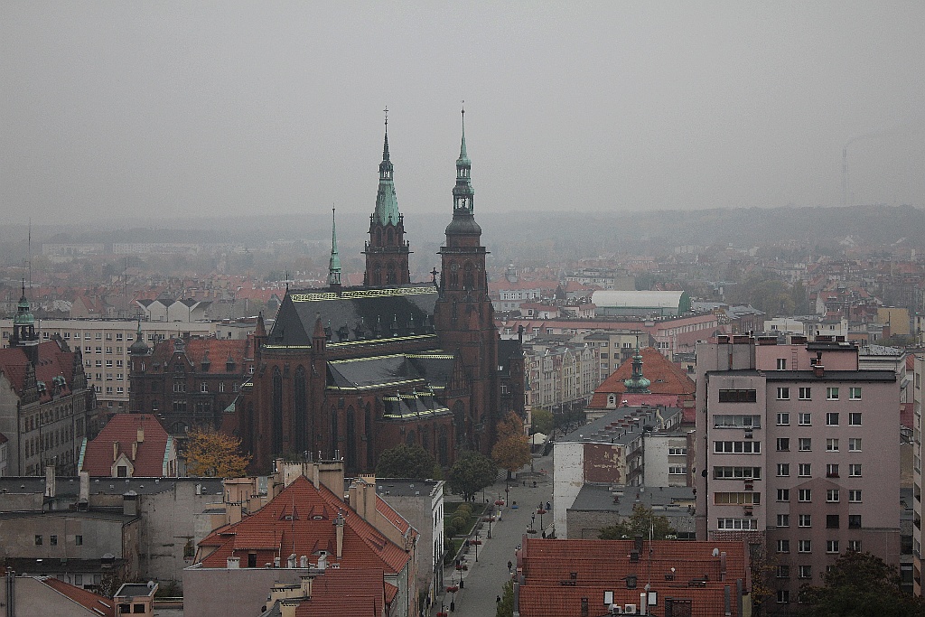 Jak wygląda jesienna Legnica z wieży Kościoła Mariackiego