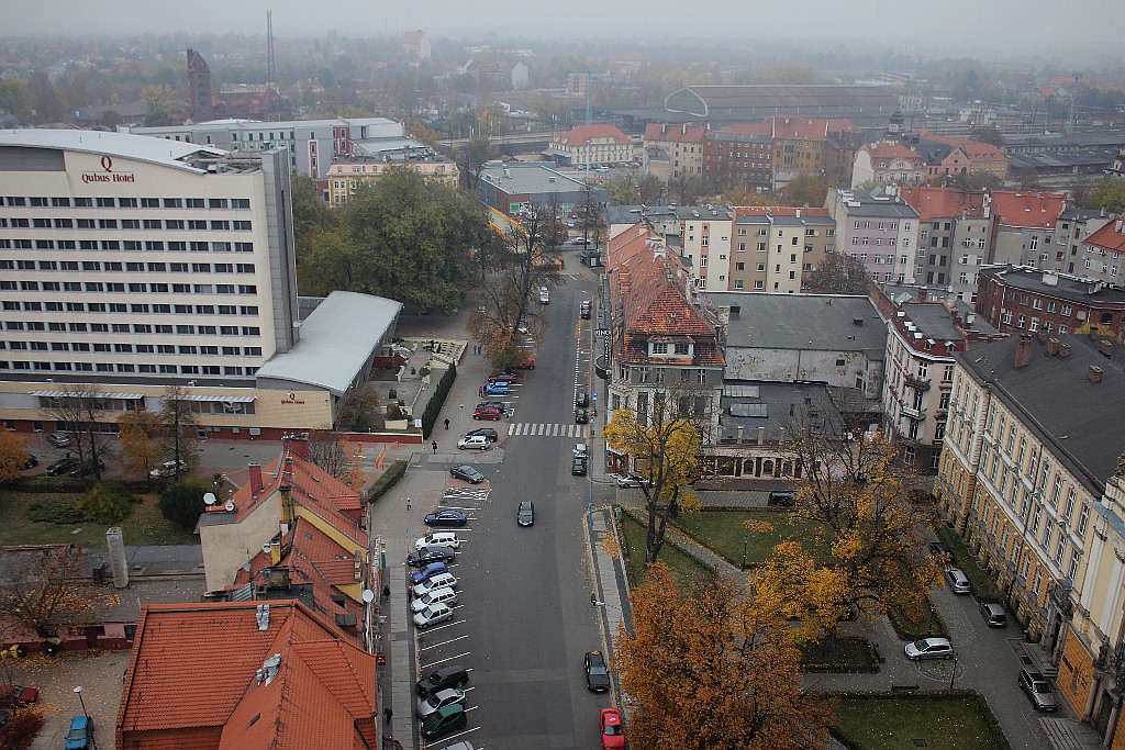 Jak wygląda jesienna Legnica z wieży Kościoła Mariackiego