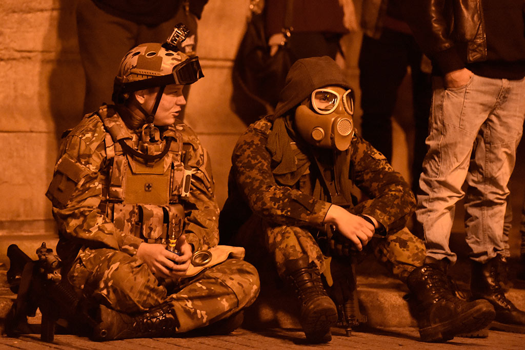 Mroczny halloweenowy pochód i spektakl w centrum Legnicy